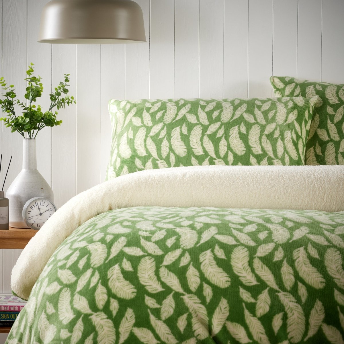 OLIVIA ROCCO Floral Leaves Teddy Duvet Set Reversible Sherpa Fleece Winter Bedding Single - Joe’s Haven