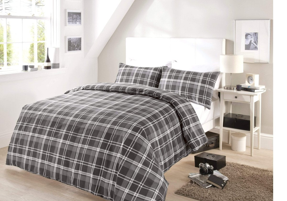 OLIVIA ROCCO Check Pattern Duvet Set Cotton Rich With Pillowcases OEKO - TEX Certified - Joe’s Haven