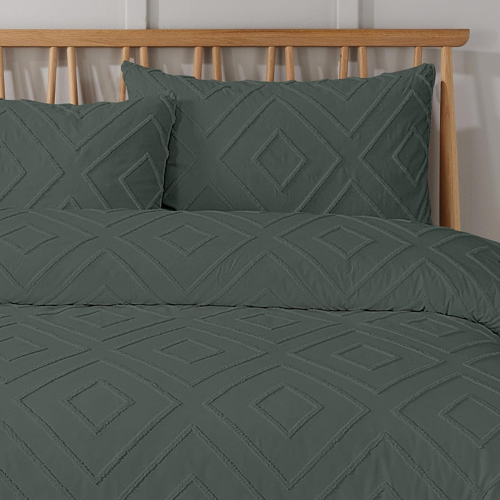 OLIVIA ROCCO Como Tufted Duvet Cover Set With Pillowcases Grey Natural White Easy Care - Joe’s Haven