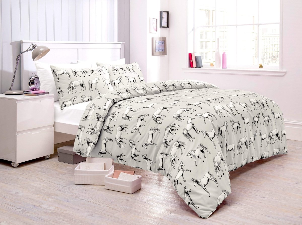 OLIVIA ROCCO Horses Design Cotton Rich Duvet Set Single and Double Sizes Bold Colours - Joe’s Haven