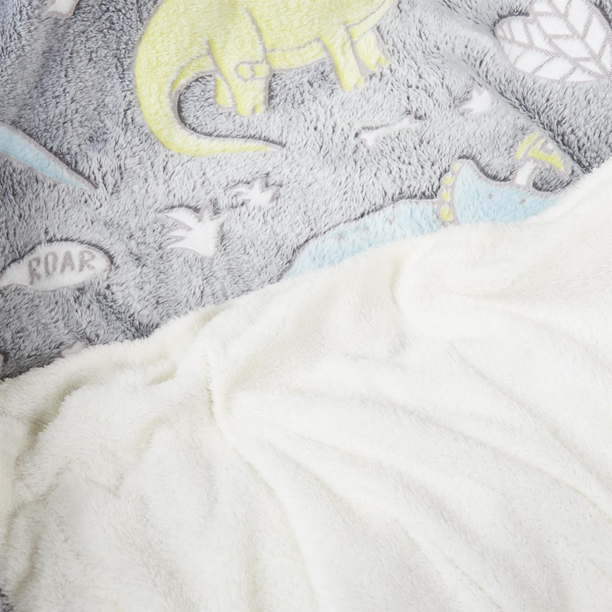 OLIVIA ROCCO Dinosaur Glow In The Dark Teddy Fleece Duvet Set With Bed Throw And Cushion - Joe’s Haven