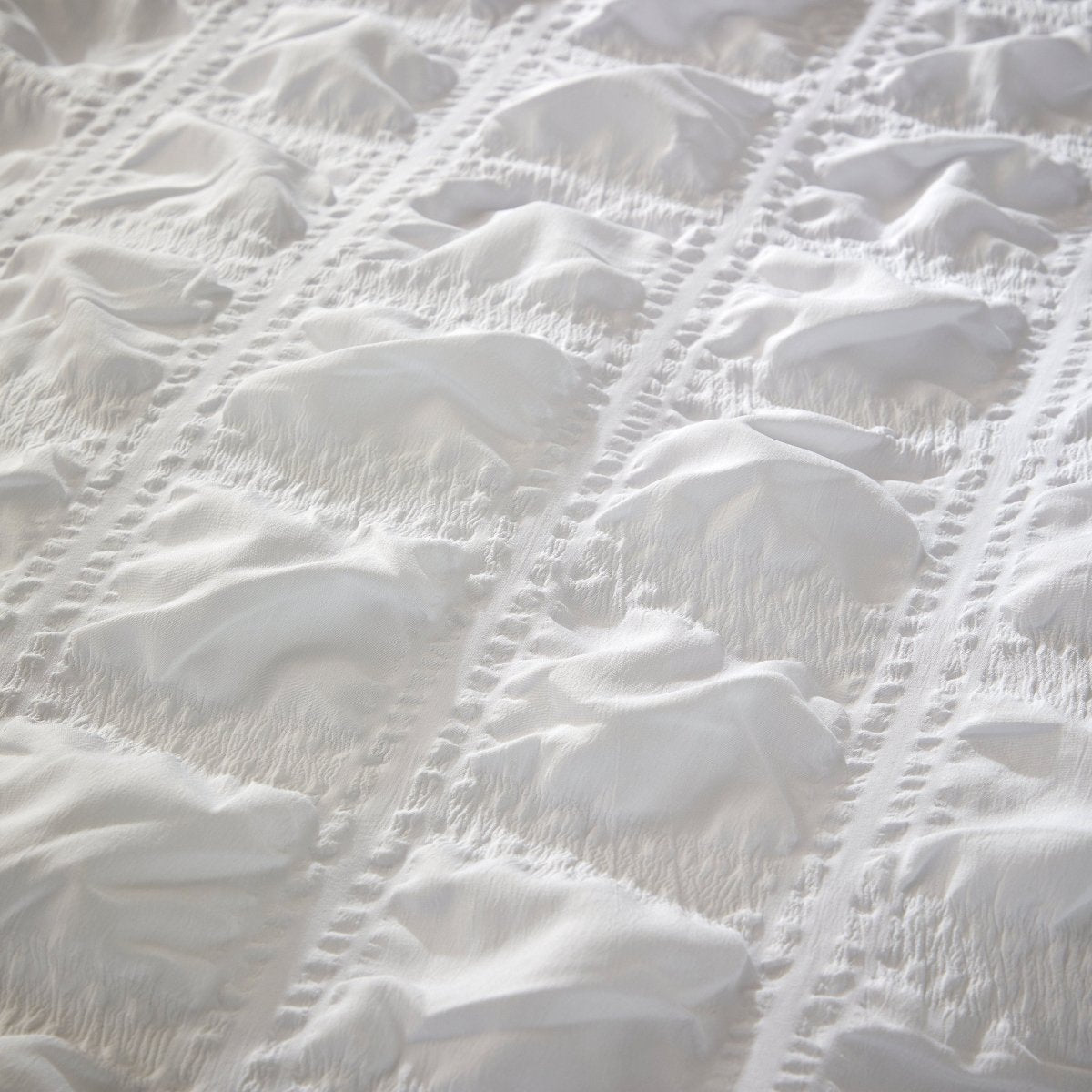 OLIVIA ROCCO Duvet Cover Set Microfibre Quilted White With Pillowcases Easy Care Bedding - Joe’s Haven