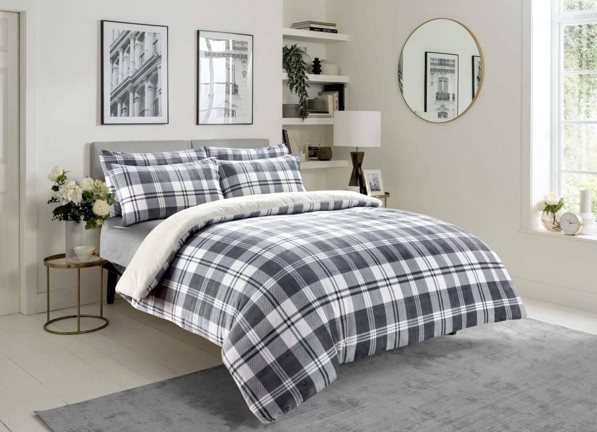 OLIVIA ROCCO Duvet Set Checked Grey Teddy Fleece Reversible Luxurious Plush Faux Fur - Joe’s Haven