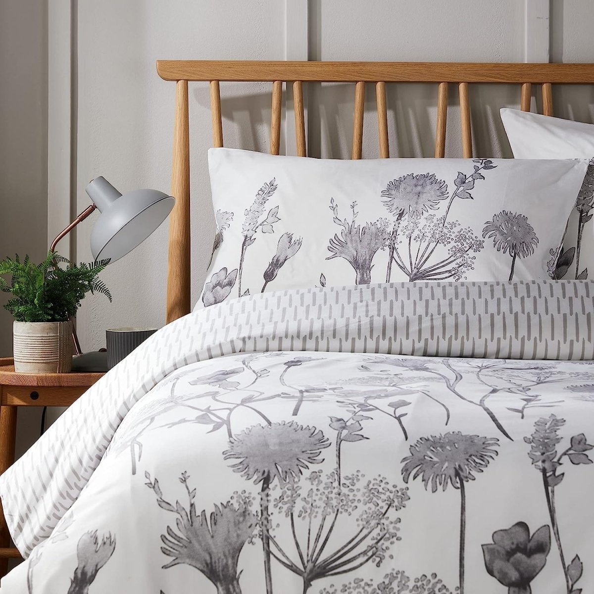 OLIVIA ROCCO Meadow Grey Reversible Duvet Cover Set With Pillowcases Breathable Microfibre for Everyday Luxury Hotel - Style - Joe’s Haven