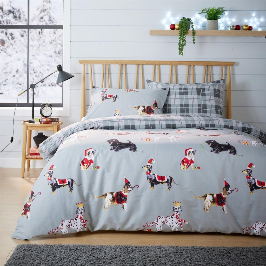 OLIVIA ROCCO Reversible Christmas Dogs Pattern Duvet Cover Set Cotton Rich OEKO TEX - Joe’s Haven