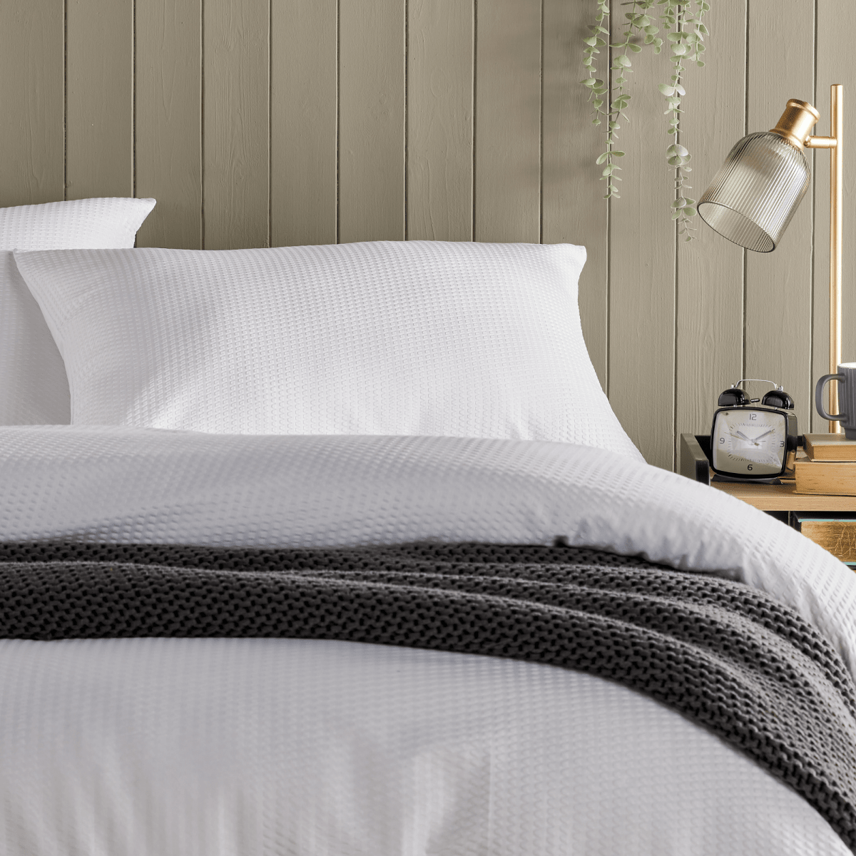 OLIVIA ROCCO Monaco Seersucker Duvet Cover Set Grey And White With Pillowcases For Single - Joe’s Haven