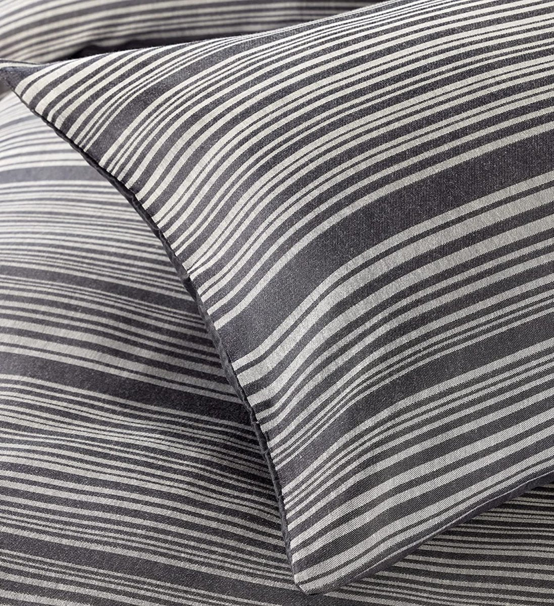 OLIVIA ROCCO Stripe Jacquard Reversible Cotton Blend Duvet Cover Set With Pillowcases - Joe’s Haven