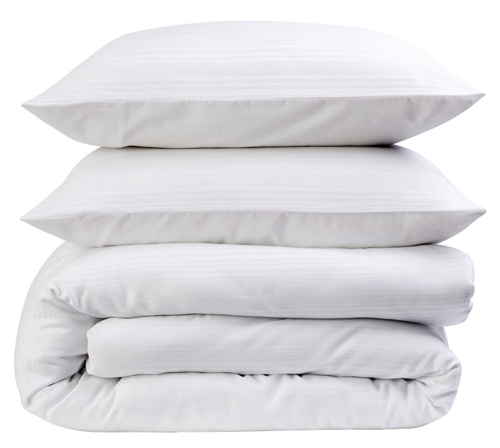 OLIVIA ROCCO Stripe Jacquard Reversible Cotton Blend Duvet Cover Set With Pillowcases - Joe’s Haven