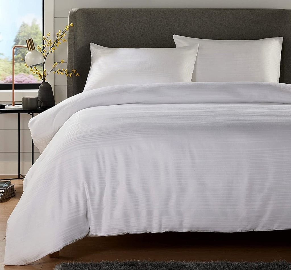OLIVIA ROCCO Stripe Jacquard Reversible Cotton Blend Duvet Cover Set With Pillowcases - Joe’s Haven