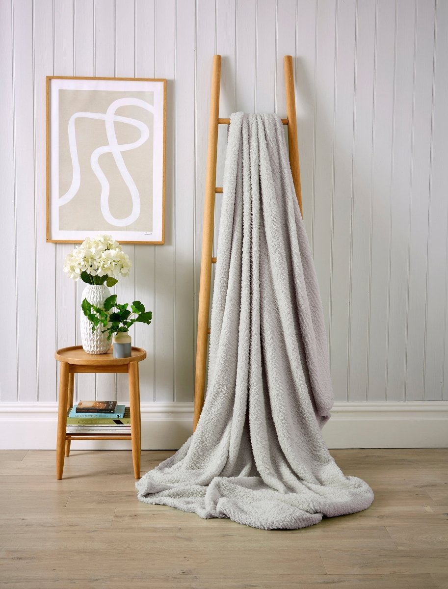 OLIVIA ROCCO Oversized Teddy Throw Blanket Super Soft Faux Fur Fleece For Sofa Or Bed - Joe’s Haven