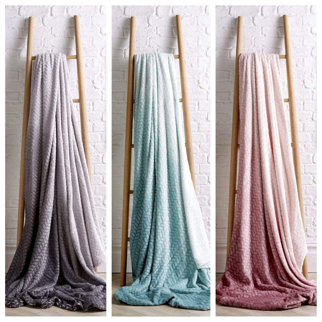 OLIVIA ROCCO Chevron Ombre Throw Blanket Oversized Chunky Soft Fleece for Sofa or Bed - Joe’s Haven