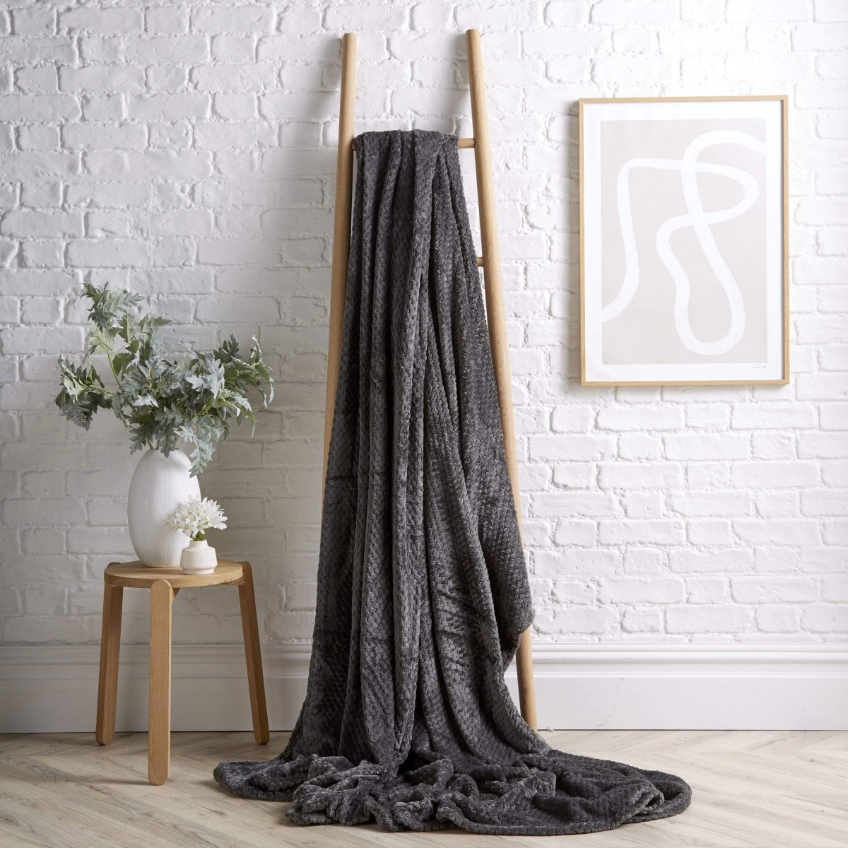 OLIVIA ROCCO Cloud Honeycomb Throw Oversized Chunky Soft Fleece Blanket Faux Fur - Joe’s Haven