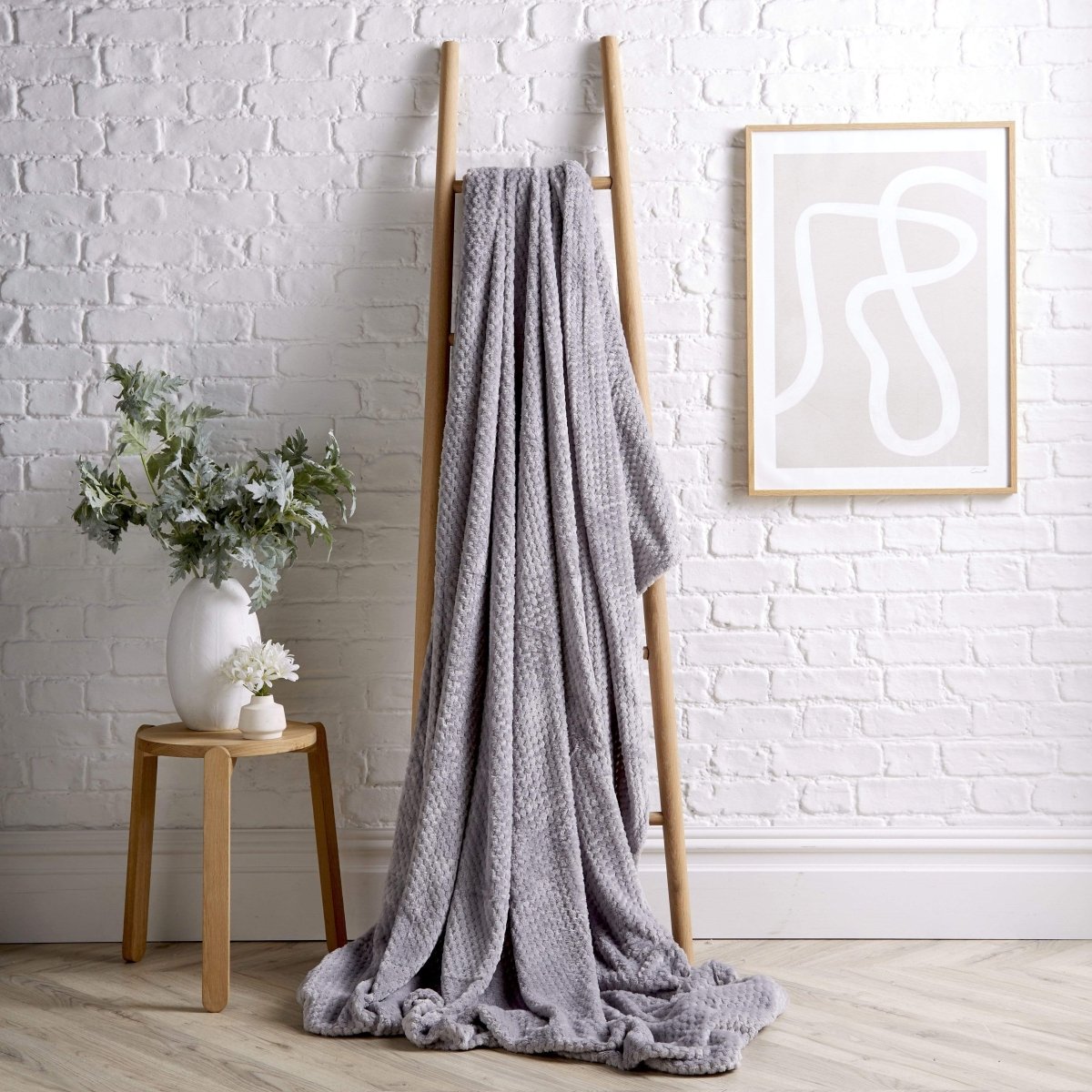OLIVIA ROCCO Cloud Honeycomb Throw Oversized Chunky Soft Fleece Blanket Faux Fur - Joe’s Haven