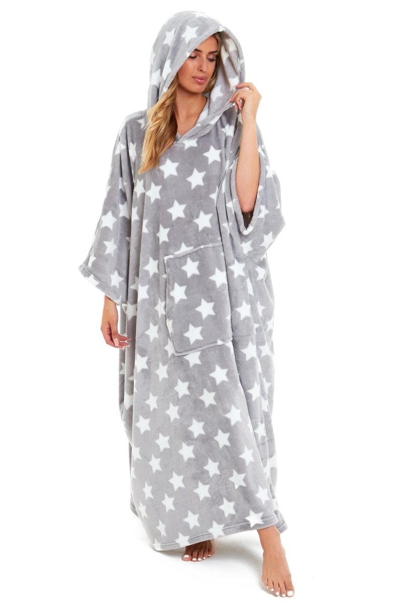 Oversized Hooded Fleece Poncho Blanket with Stars and Polka Dots - Joe’s Haven