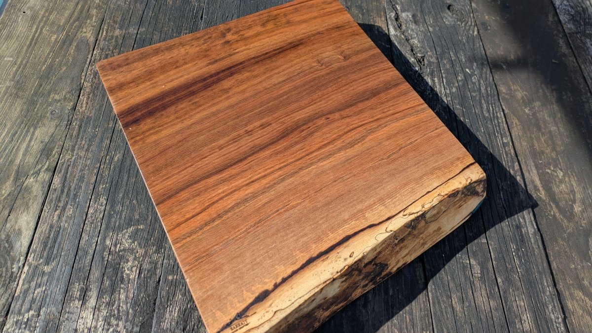 English Walnut 35cm x 36cm - Joe’s Haven