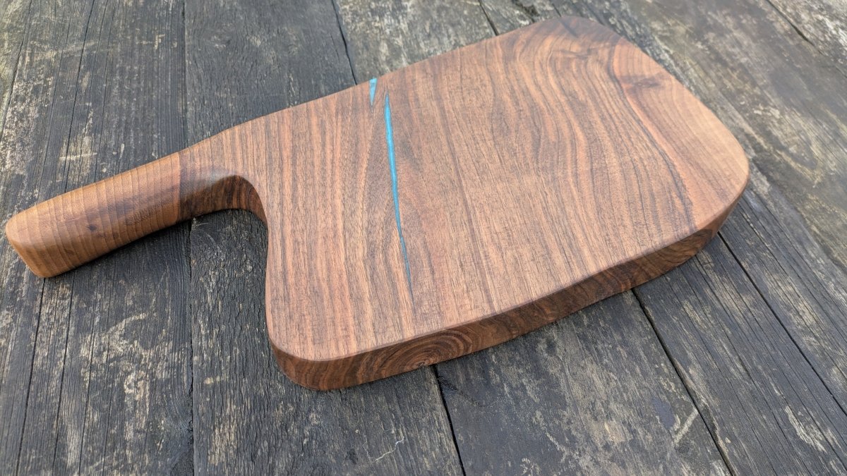Walnut tomahawk board - Joe’s Haven