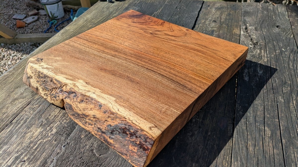 English Walnut 40cm x 35cm - Joe’s Haven