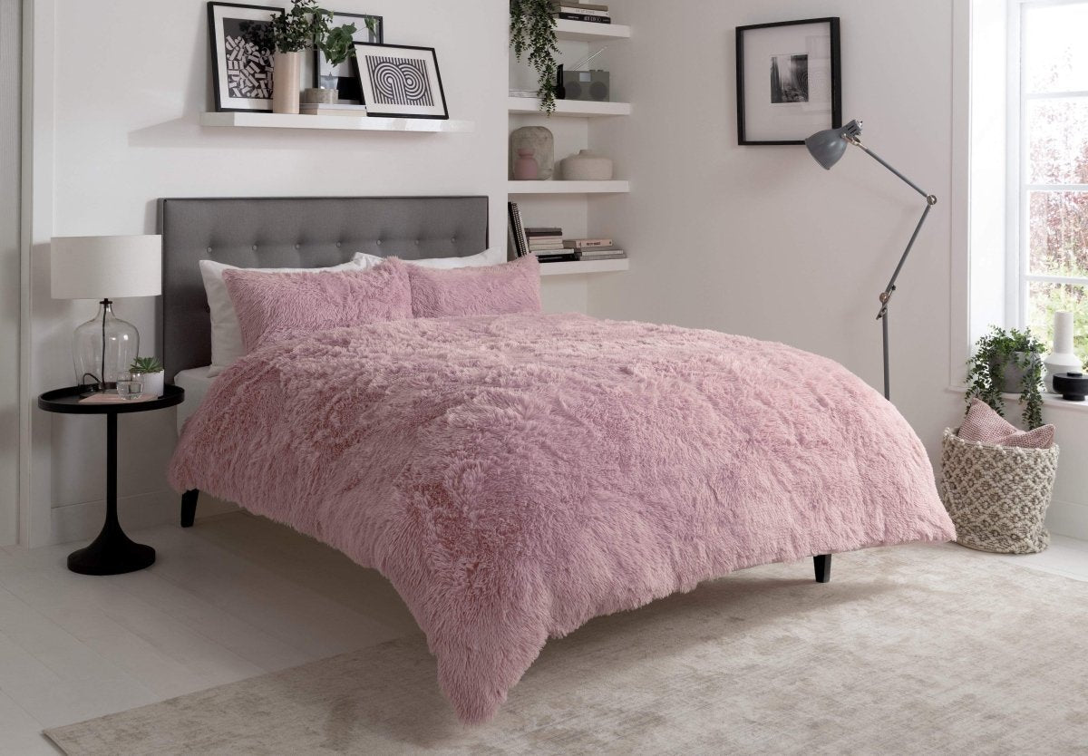 Snuggle & Cuddle Faux Fur Duvet Set - Joe’s Haven