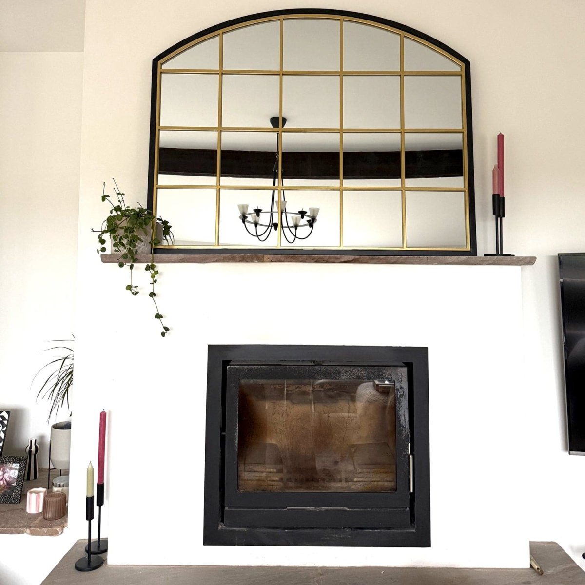 Tomi - Black & Gold Metal Arched Lattice Window Mirror - 95cm x 120cm - Joe’s Haven