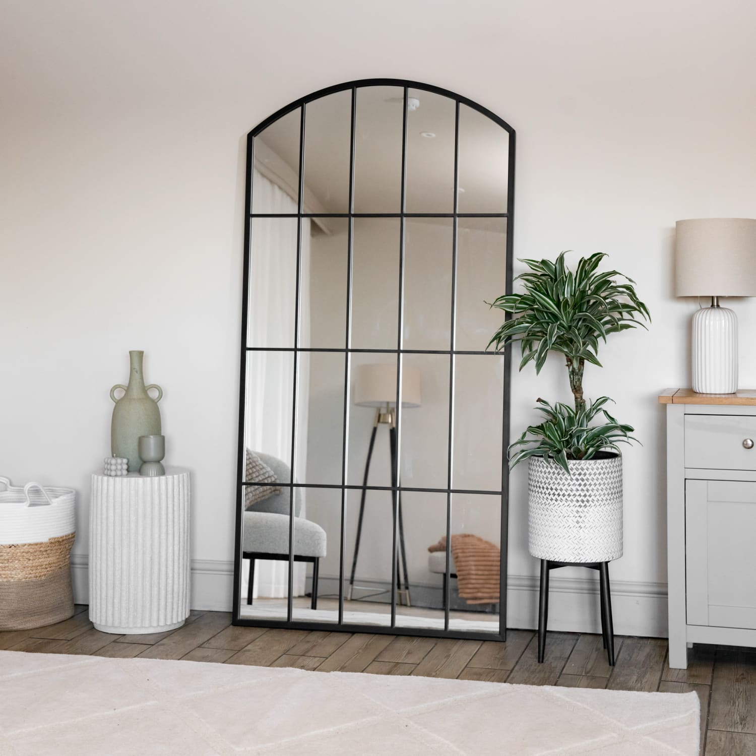 Tomi - Full Length Black Metal Arched Lattice Window Mirror - 180cm x 90cm - Joe’s Haven