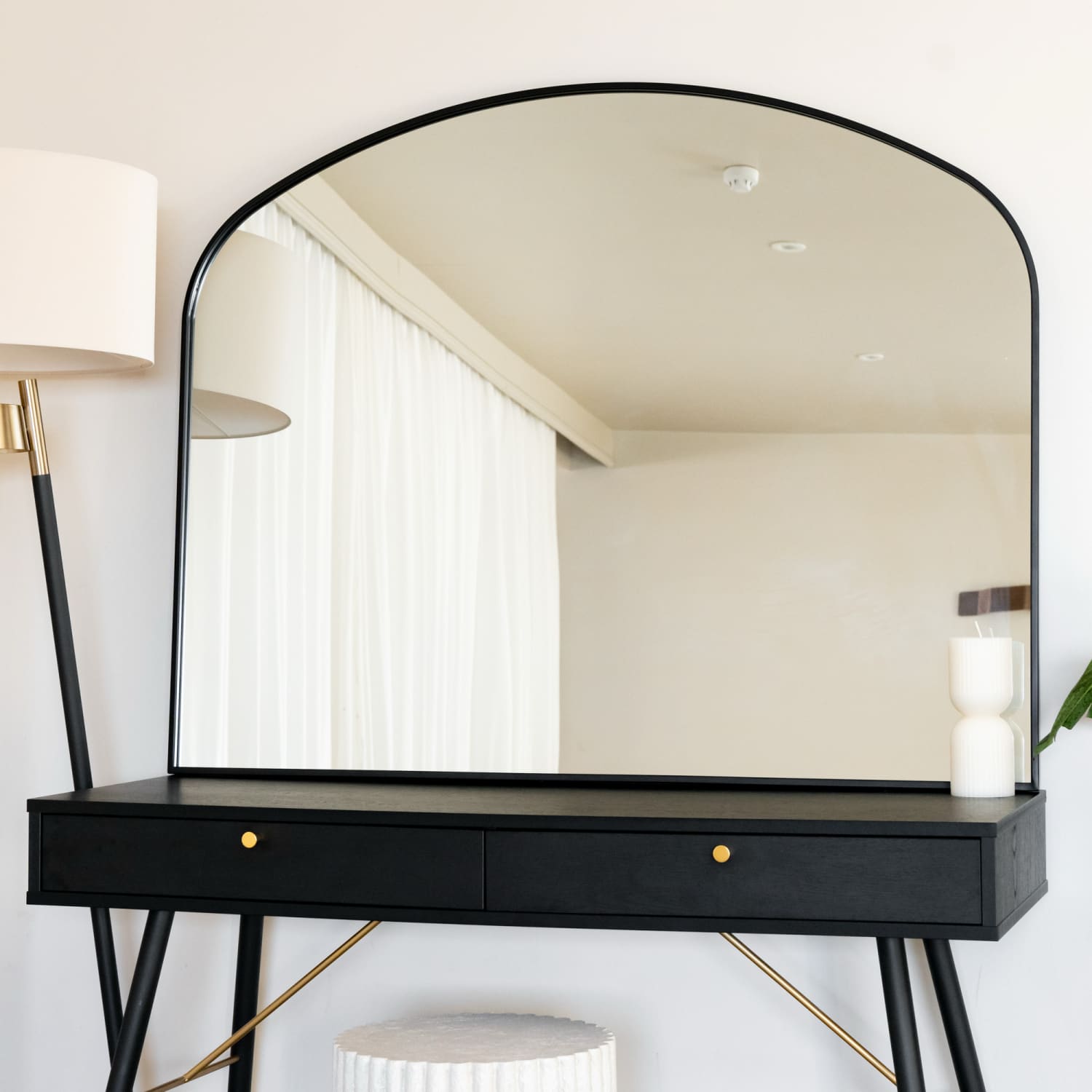 Yoko - Black Metal Gentle Arch Mirror - 95cm x 120cm - Joe’s Haven